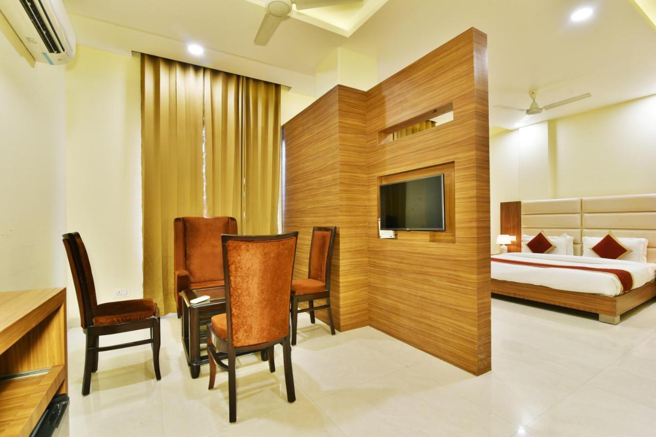 Capital O 8510 Welcome Inn Amritsar Buitenkant foto