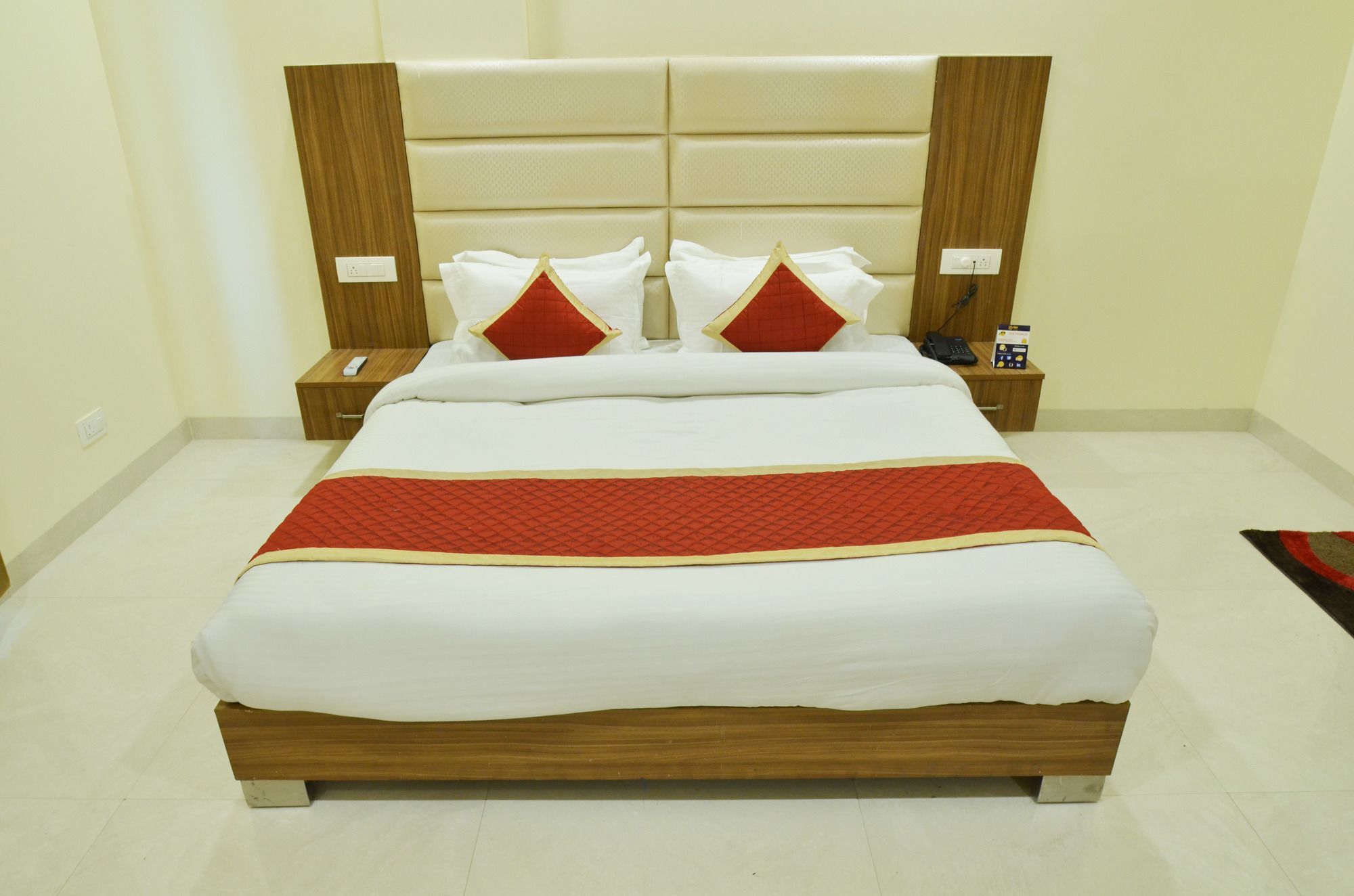 Capital O 8510 Welcome Inn Amritsar Buitenkant foto